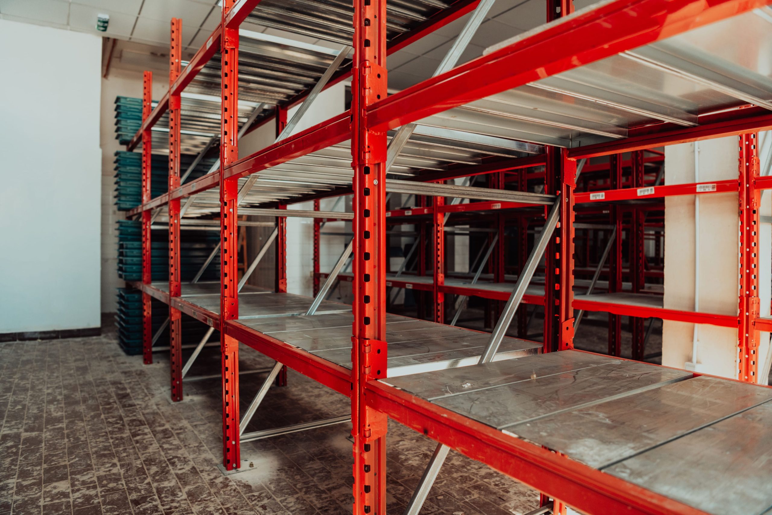 5 Space-Saving Racking Solutions for Small Warehouses