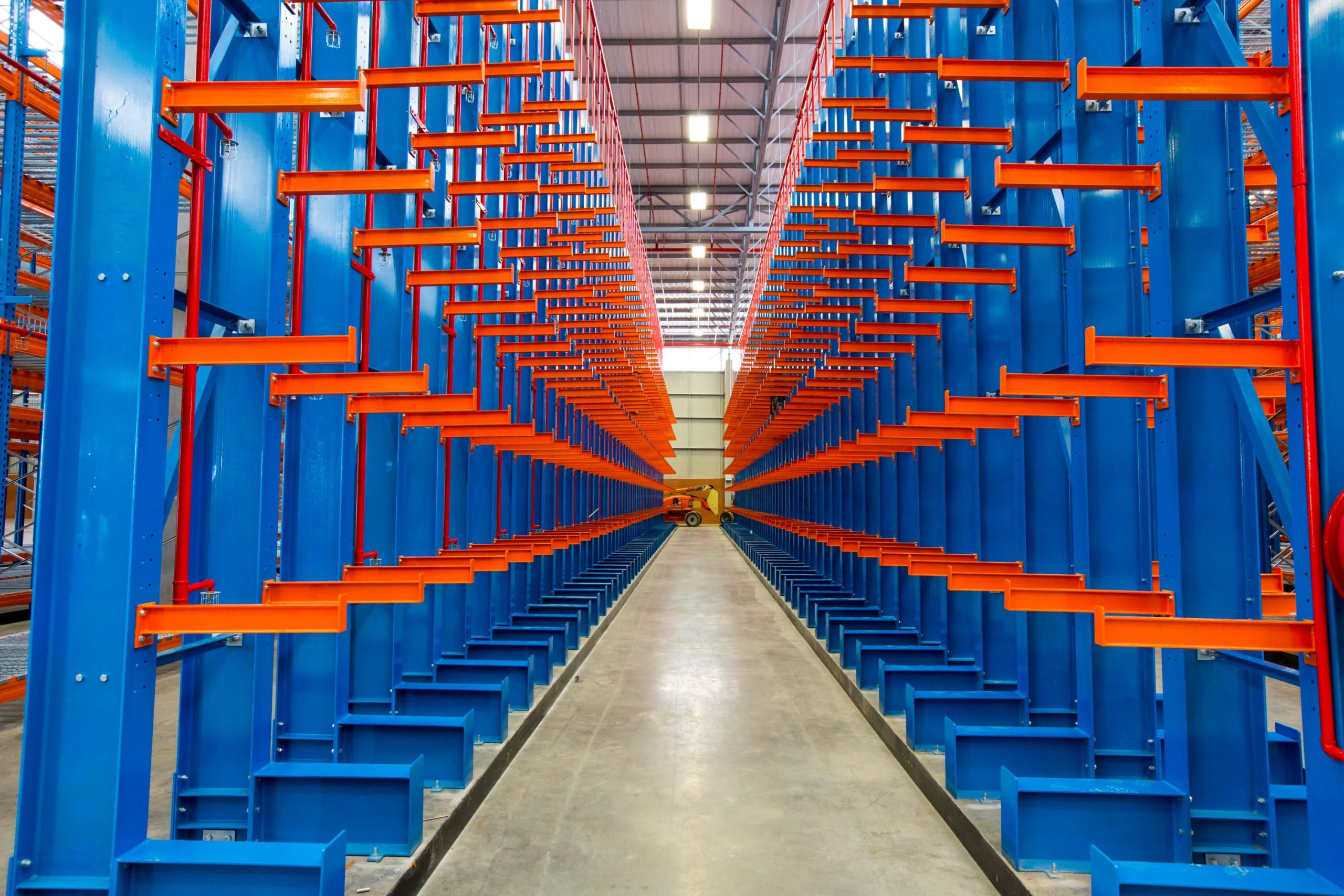 Cantilever Racking or Gondola Shelving: Which Is Best?